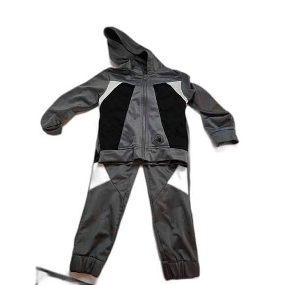 Body Glove Toddler Boys Gray Tracksuit Size 4 - Picture 1 of 5